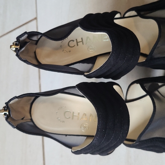 CHANEL Suede Mesh Zip Cap Toe Heels [size 37] - Picture 3 of 15